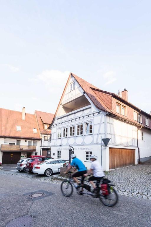Hotel Restaurant Lamm Rosswag Vaihingen an der Enz Exterior photo
